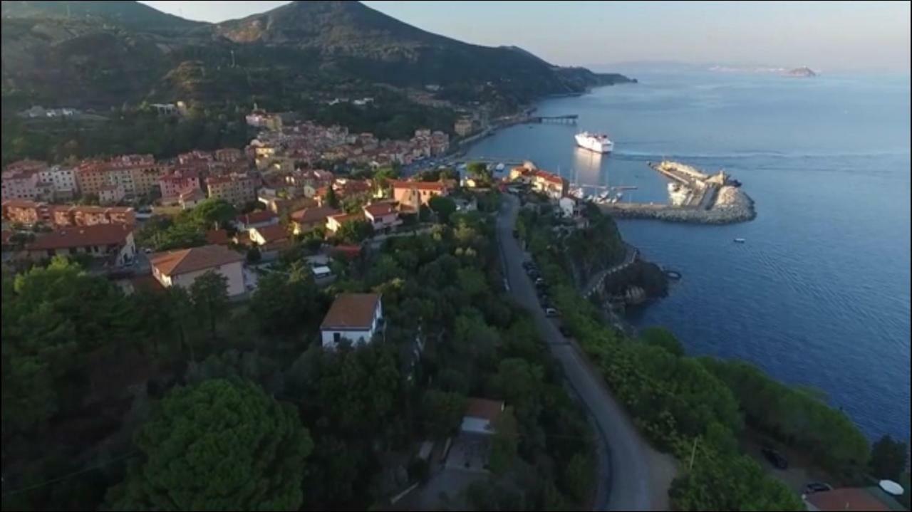 Appartamenti Estivi Anna E Pino Rio Marina Bagian luar foto